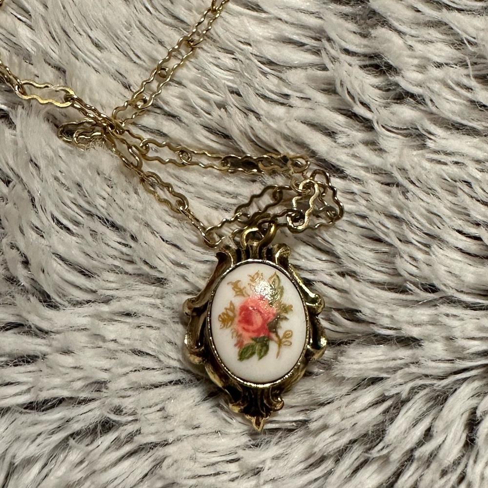 Vintage Rose Locket